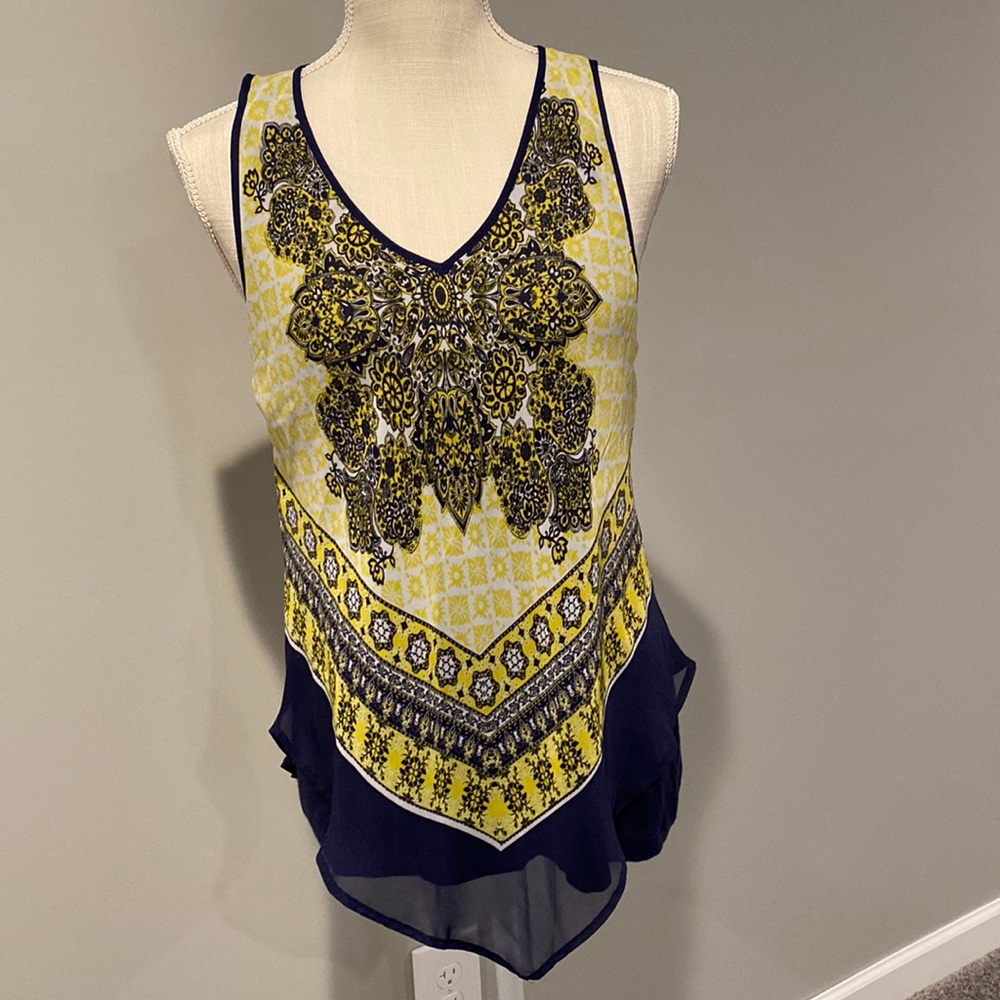 Iz Byer Sheer Layered V-Neck Tank Size: L